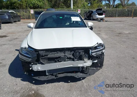 2025 Genesis G70 2.5T Rwd z USA, uszkodzony, nr VIN KMTG34SC9SU146382